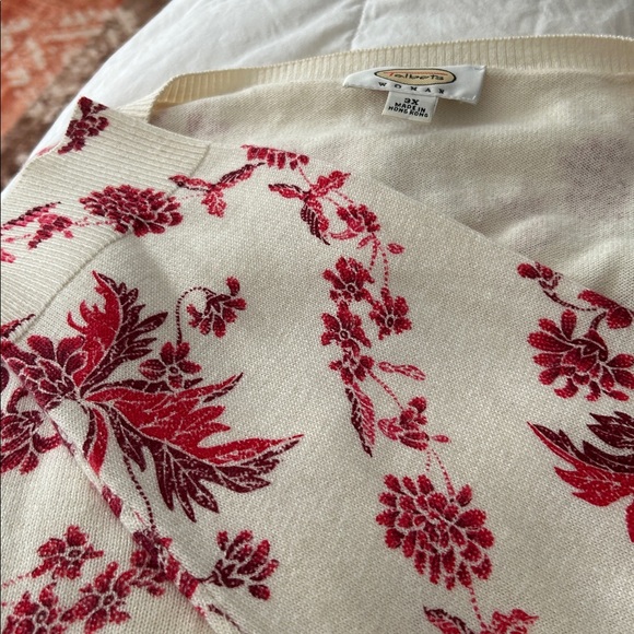 Talbots Ivory Rose Knit Top in excellent condition Cotton/Silk Long Sleeved - Picture 4 of 5